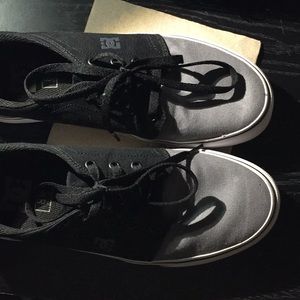 DC Sneakers